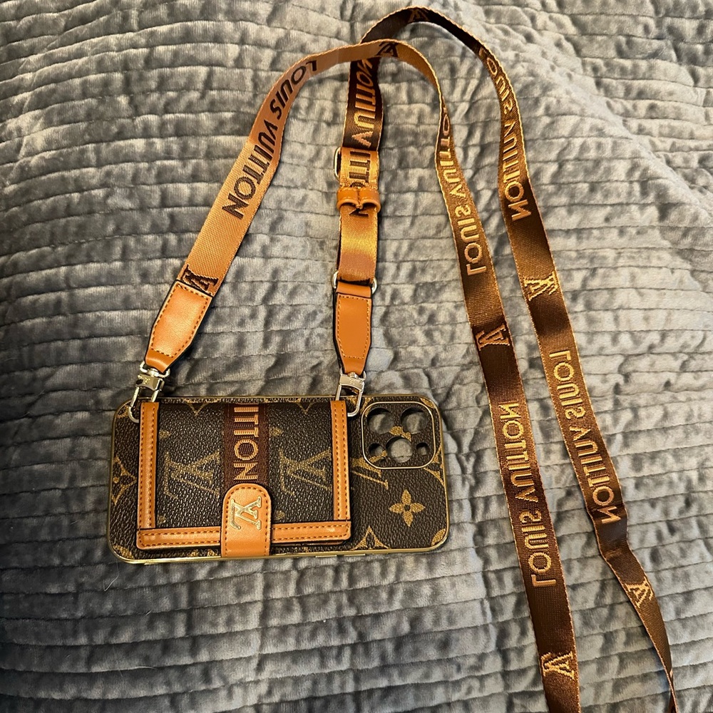 Louis Vuitton phone case/wallet